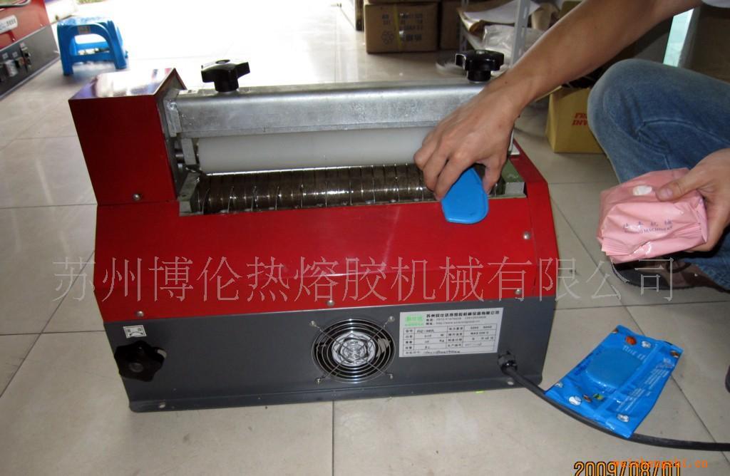 BL-8200濕巾，嬰兒濕巾，濕巾蓋粘膠機