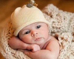 給寶寶換紙尿褲，千萬要注意