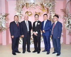 中順潔柔舉辦“只在乎您”感恩40周年慶典