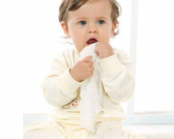 衛(wèi)生紙和紙巾的3點(diǎn)“不同”，很少有人知道！擦嘴擦臉可有大講究呢！