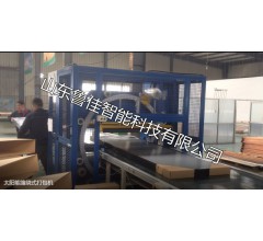 省時(shí)省力平板太陽(yáng)能纏繞包裝機(jī)，山東魯佳公司生產(chǎn)