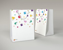 商務部：引導商場、超市等場所通過積分獎勵等激勵手段推廣使用環保布袋、紙袋等非塑制品和可降解塑料袋